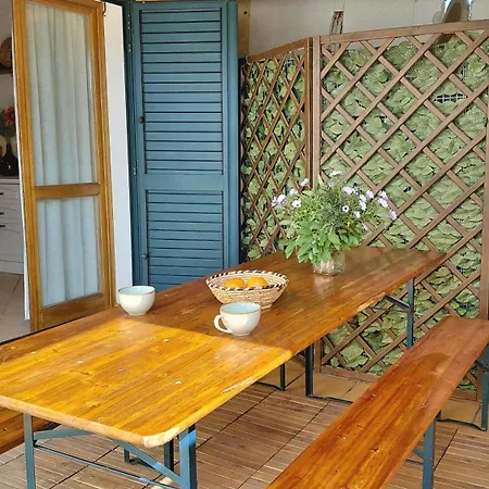 La Rondinara Apartment